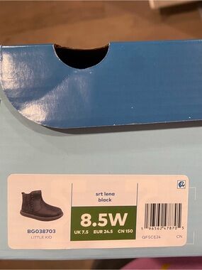 NWT Stride Rite Lena Black Boot - Size 8.5W